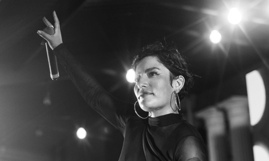 Ana Tijoux: ícono del rap chileno y la música con compromiso social ...