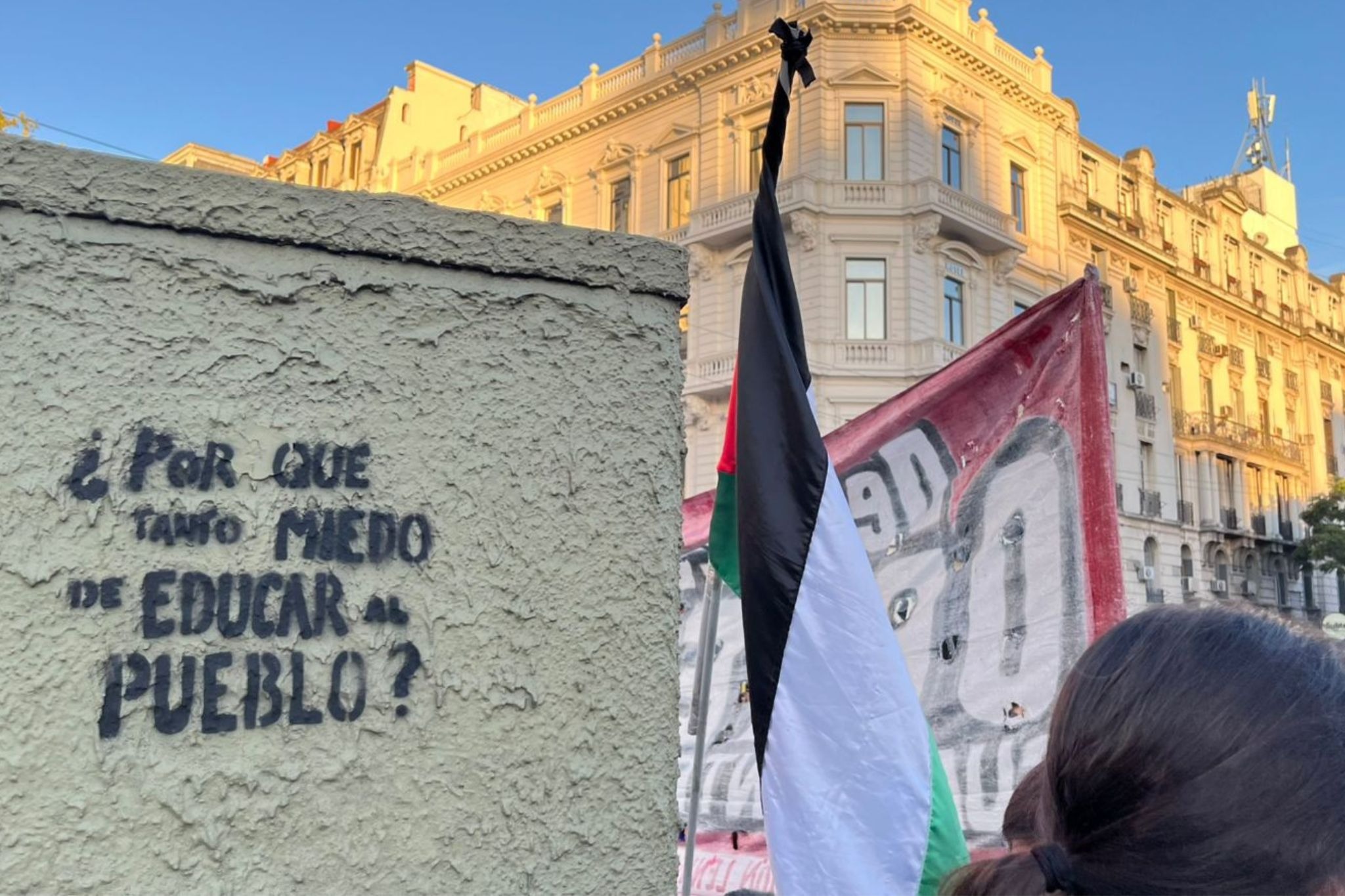 Las concentraciones se centraron en la Avenida de Mayo y sus inmediaciones entre Congreso y Plaza de Mayo. También hubo movilizaciones en otros puntos del país. (Imagen: ETER Digital)
